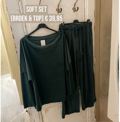 Soft travel set (broek + top) groen