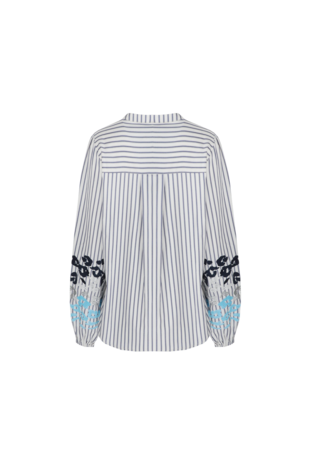 C&S Auburn blouse ice blue