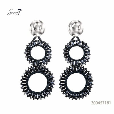 Mieke earring zwart